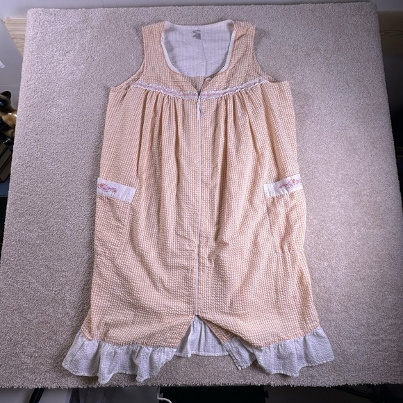 Secret Treasures Other - Secret Treasures Women's 2XL Orange Seersucker House Dress Zip Up pockets